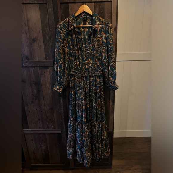 Kate and Lily Maxi Dress - Picture 3 of 5